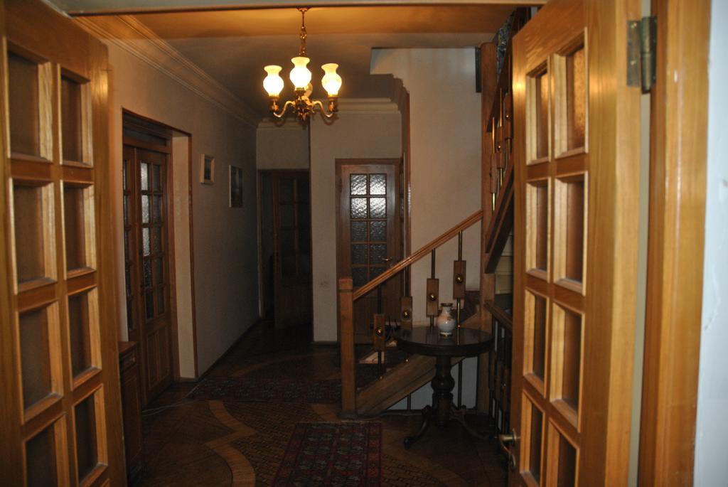 Aram Guest House Ereván Exterior foto